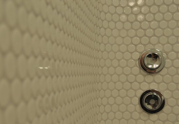 How to Tile Corners of Your House