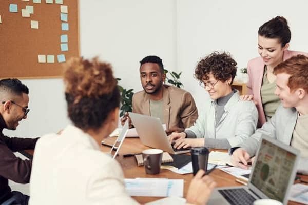 The Complete Guide to Improving Workplace Communication for Employers