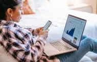 How can beginners trade in the Derivatives Market?
