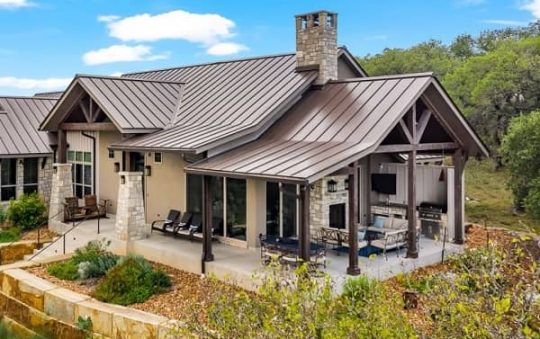 Why Custom Home Builders Are the Best Choice for Luxury Homes