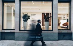 Maintaining Energy on Business Trips: Practical Tips for the Busy Professional